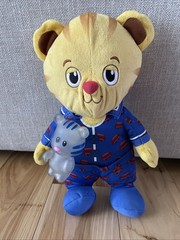 Daniel Tiger’s Neighborhood Goodnight Daniel Talking Light Up Plush Bedtime Toy