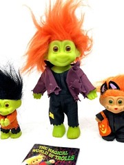 1990s HALLOWEEN-3 Russ TROLLS & Book-FRANKENSTEINS Hugger & Large/Small READ