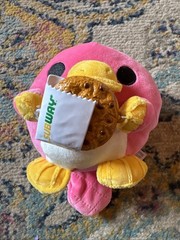 Zuru Snackles Plush Whitney The Platypus w/ Subway Cookie 5″ Mini Brands