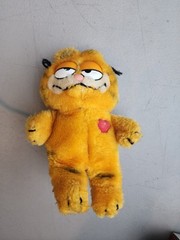 Vintage 1978 1981 Garfield The Cat Red Heart Plush Toy by Fun Farm Dakin