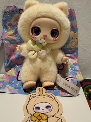 Liila’s Lucky Cat V1 Confirmed Banana Cream Pendant Plush