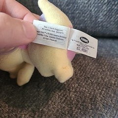 Vintage 2000 Playskool Dragon Tales Flying Yellow 3″ Plush Sadie Peek Hatch Rare