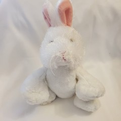 GANZ WEBKINZ White 8” Bunny Rabbit HM078 Stuffed Plush No Code