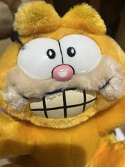 Dakin Garfield Plush Stuffed Animal Medium 14-24 in 1981 3-7 Years Age Range