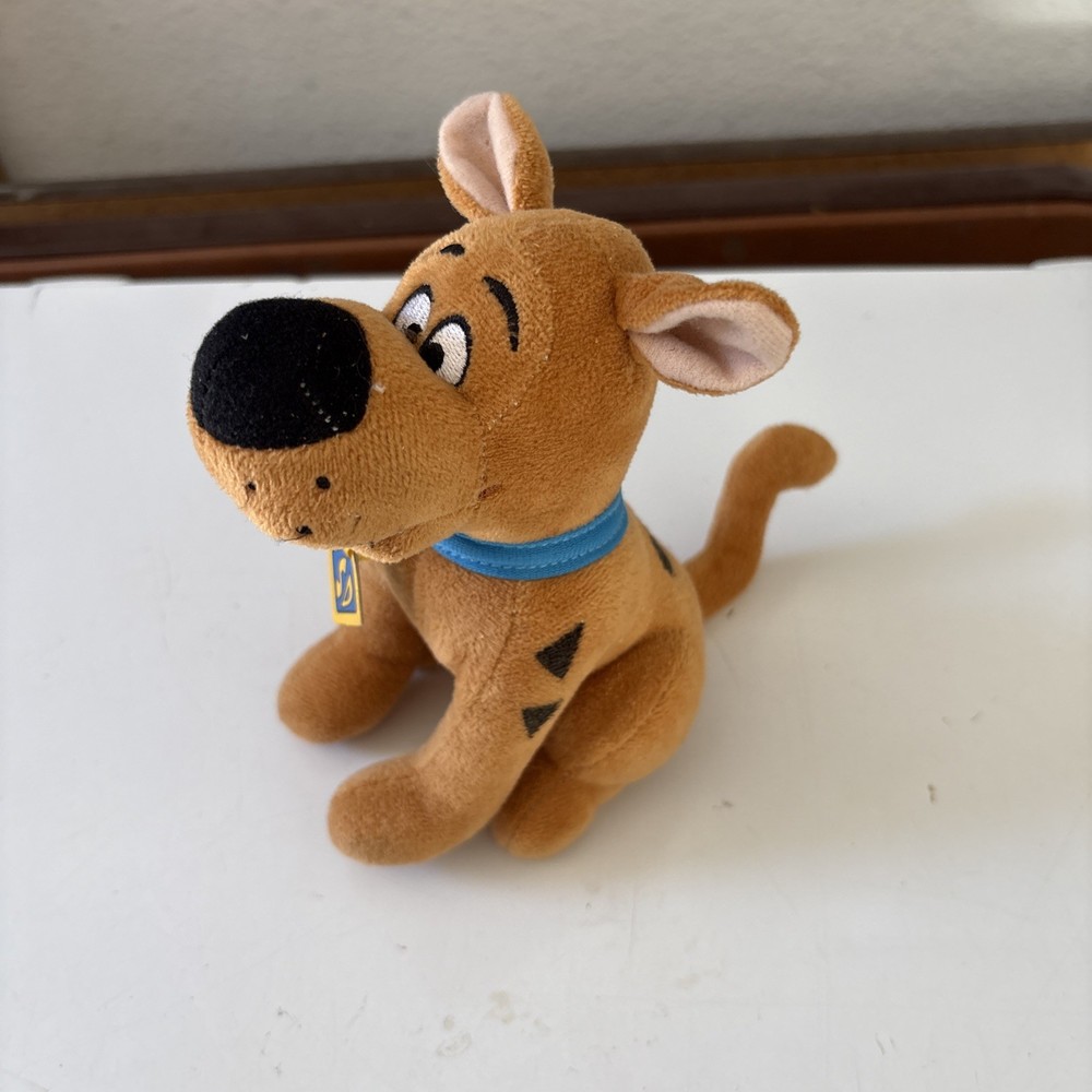 Scooby‑Doo Plush Toy – Brown Dog – Blue Collar – Classic Cartoon Character 7”