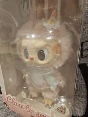 AUTHENTIC Pop Mart Mokoko Close To Sweet Big Vinyl Plush (POP LAND EXCLUSIVE)