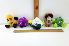 Vintage Lot of 5 Plush Toys TOY BOX Creations Fruit & Veggie Seedies