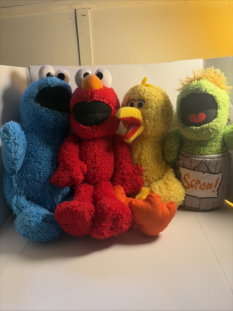 SESAME STREET Plush Elmo, Big Bird, Cookie Monster, Oscar Kohls Cares Lot