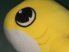 Nanco 9″ Baby Shark Pup Standing Yellow White Stuffed Animal Toy Soft Pre-owned