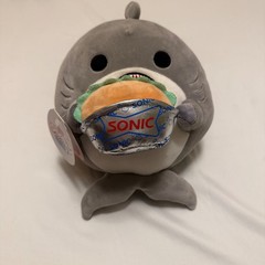 Zuru Snackles William Shark Plush Kids Medium Grey NEW Sonic Drive-In Burger