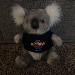 Stuffed Koala Sydney Australia Hard Rock Cafe Removable Shirt 2010