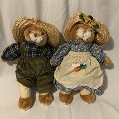 18″ Plush Bunnies Rabbits Straw Hat Sunflower Carrot Apron Set of 2 Mr & Mrs