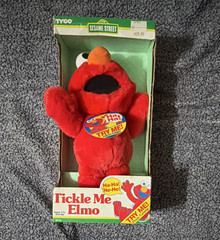 Tyco Sesame Street Tickle Me Elmo 1996 Interactive Talking Plush w/ Box