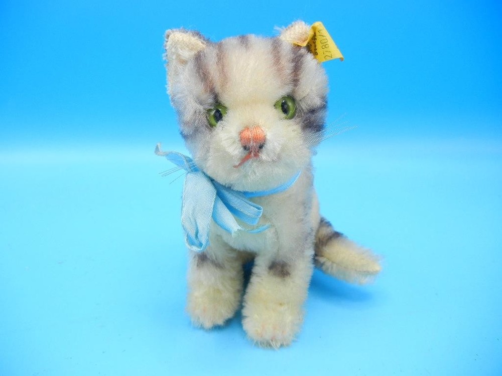 Vintage German STEIFF *Susi* Mohair Striped Tabby Sitting Cat 5″ Button 2780/14