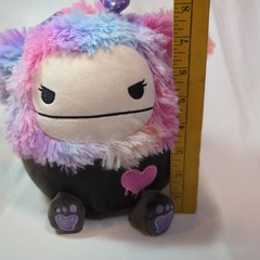 Squishmallow 8″ Valentines Frumpy the Bigfoot Emo Heart Love Plush