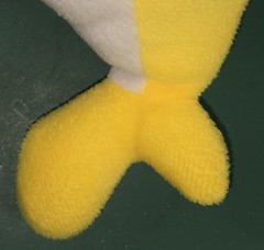 Nanco 9″ Baby Shark Pup Standing Yellow White Stuffed Animal Toy Soft Pre-owned