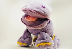 23″ STUFFIES Stomper Purple Dinosaur Plush Zipper Mouth & Back Pouch Minnesota