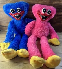 Set of (2) Poppy Playtime Huggy Wuggy & Kissy Missy Plush Monster with Hug Hands