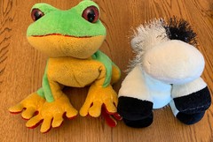 Ganz Webkinz Cow Tree Frog 8″ Plush Lot of 2 No Code HM109 HM003