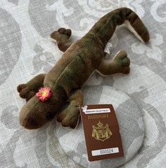 NEW 7” Aukai Hawaiian Collectibles w Passport Plush Gecko Stuffed Animal
