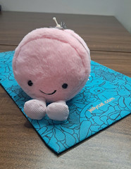 Jellycat Amuseables Macaron Pink Mia Bag Charm Plush Keychain Toy – New 2025 NWT