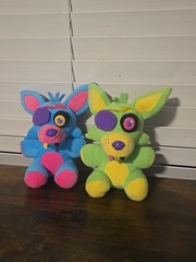 Funko Five Nights At Freddy’s Blacklight Foxy Plush FNAF Green Blue