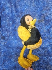 Vintage Gund Rubber Faced Sleeping Eyed Yellow And Black Plush Duck