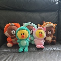Line friends Complete Set! Piggy, Dino, Fox, giraffe，otter