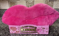 Weighted Snug Bud Plush Pink Sky Lips All You Need Is Kisses Valentine