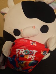 ZURU Snackles 14″ Plush DAISY THE COW Kellogg’s Froot Loops New