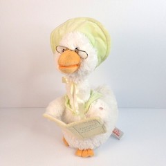 Cuddle Barn Mother Goose Animated Stuffed Animal Reads Nursery Rhymes 13″
