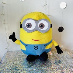 NWOT Despicable Me 2 Stuart the Minion Jumbo Plush Toy 18 inches Teddy Overalls
