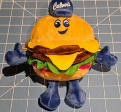 Culver’s DELUXE BURGER Stuffed Promo Plush Toy 40th Birthday Limited Edition