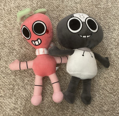 Knockoff dandy world plushies bundle of 2 sprout and tootles