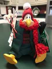 Russ Berrie Country Folks Christmas Igloo The Penguin With Skis Doll w/Hang Tag!