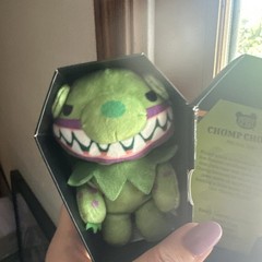 Deddy Bears Series 6 Mystery Blind Coffin 4″ Plush – Chomp Chomp