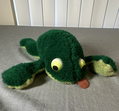 Russ Fleegle Frog Plush Stuffed Animal w/ Tongue Vintage 1977 MPN 259