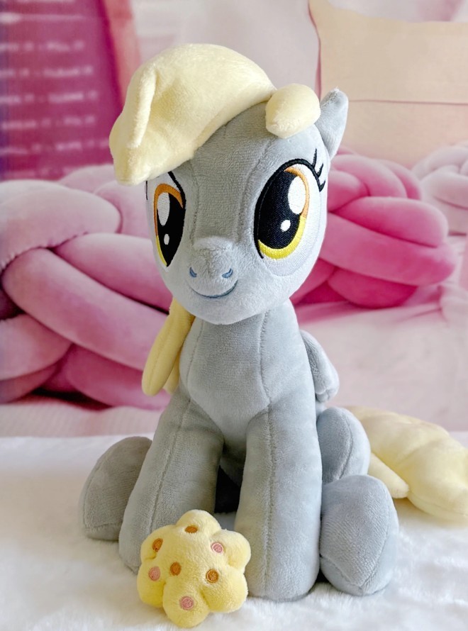 Hasbro My Little Pony Sitting Derpy Hooves Plush Plushie Figure 12″ Official MLP