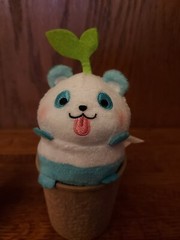 Sakuties Grow A Smile! Series 1 CALIL Collectible Mini Plush