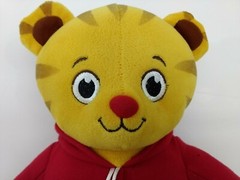 JAKKS Pacific The Fred Rogers Co. 2018 Daniel The Tiger Talking Plush 13″