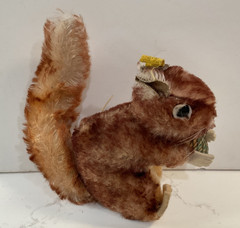 Vintage 1960’s PERRI Steiff Squirrel 1959-1969. Button & tag in ear. Too cute!