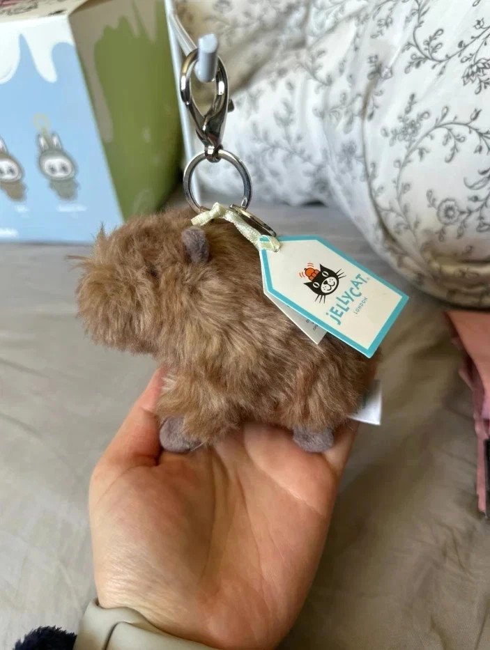 Clyde Capybara Bag Charm – Jellycat Plush Keychain – Soft Toy Gift – NWT Cute