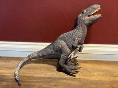 Jurassic World Universal Studios Velociraptor Raptor Plush Posable Tail Dinosaur