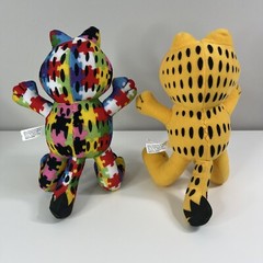 Autism Awareness Puzzle Pieces + Original Garfield Plush Stuffed Toy 9” NICE EUC