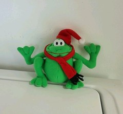 Vtg Small Green Christmas Frog Stuffed Plush 1990s-early 2000s Y2K Plush Toad
