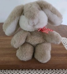 Gund Vintage Bunny Rabbit Plush Beige Stuffed Toy 11″ License # PA 3 YEAR 1982