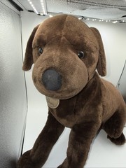 Russ Yomiko Classic Sitting Chocolate Labrador 19” Stuffed Animal 35805 RARE