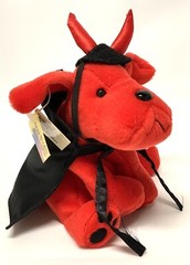 Petco Holiday Tricker Paw Pals Plush 1999 Red Devil Horns Black Cape Rare WT 6”
