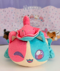 Aphmau MeeMeows Macaron Plush Cat 6″ from Sweet Treats Mystery Egg (2022)