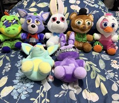Five Nights at Freddy’s FNAF Plush Lot of 7
